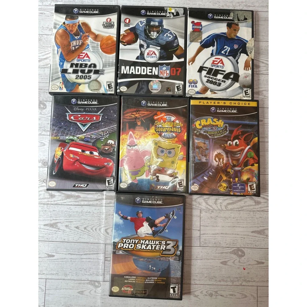 Nintendo GameCube Game Lot 7 Games Multi-Color Vintage 90s Y2K Retro Bundle